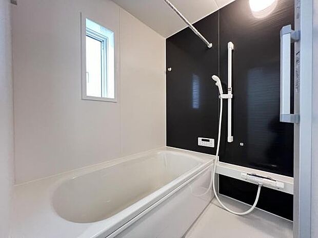 お風呂でほっとひといき。1日の疲れを癒しましょう。