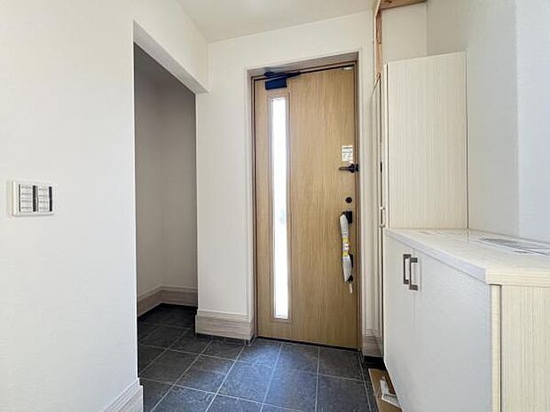 いつも気持ちよくご家族を迎えられる玄関です。