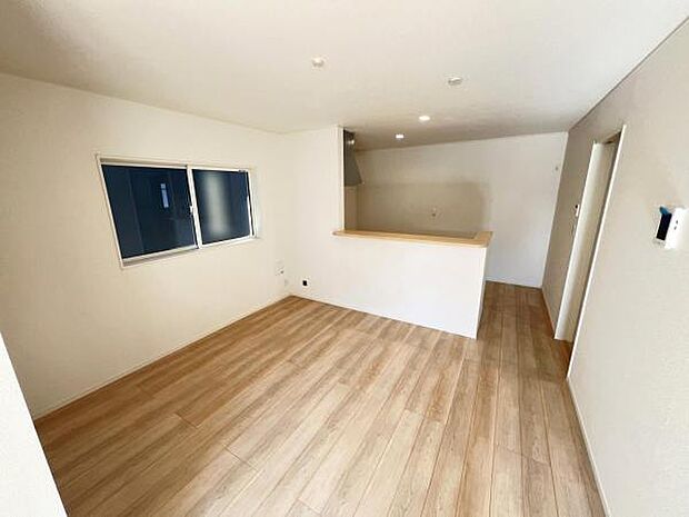 ご家族の温かい時間を演出するダイニングスペースです。