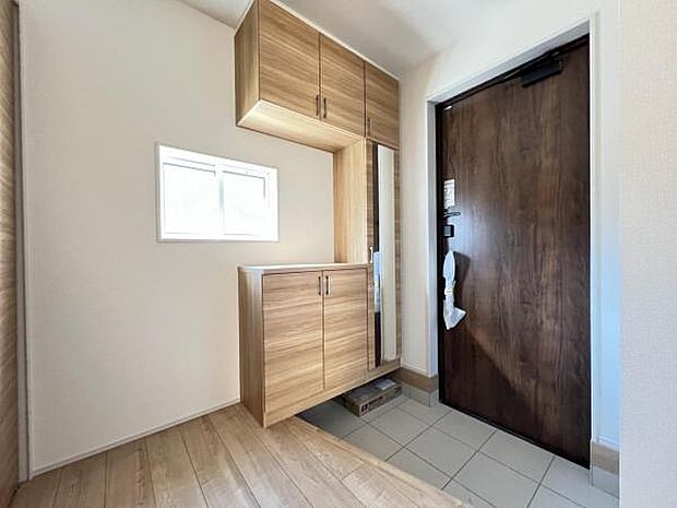 いつも気持ちよくご家族を迎えられる玄関です。