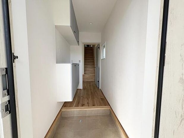 いつも気持ちよくご家族を迎えられる玄関です。