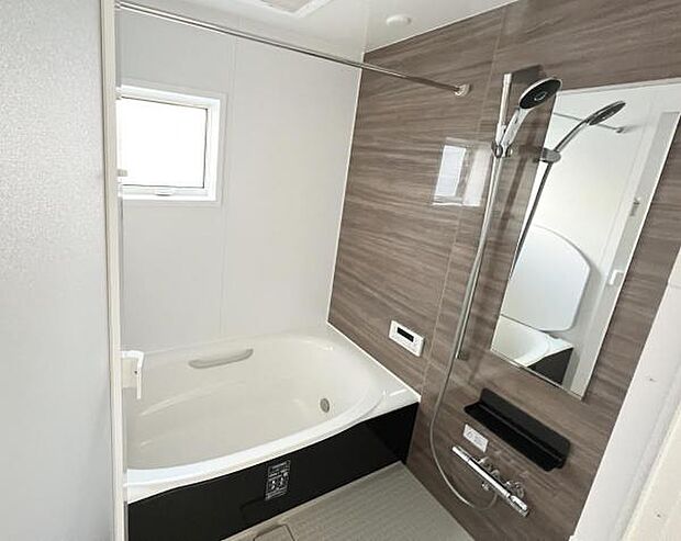 お風呂でほっとひといき。1日の疲れを癒しましょう。