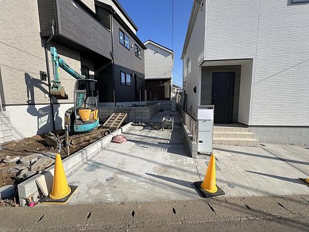 駐車場ももちろん完備しておりますのでお車所有の方にも心強いです。