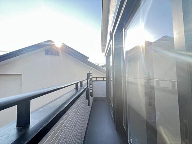 お洗濯ものを気持ち良く太陽の光で干せるのが嬉しいですね。