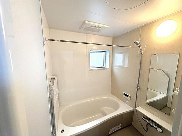 お風呂でほっとひといき。1日の疲れを癒しましょう。