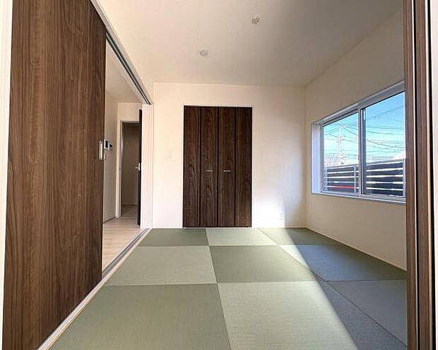 和室スペースです。畳のお部屋は寛げる空間ですね。