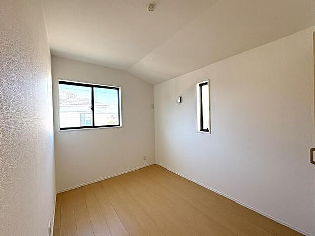 子供部屋にもちょうど良い大きさのお部屋です。