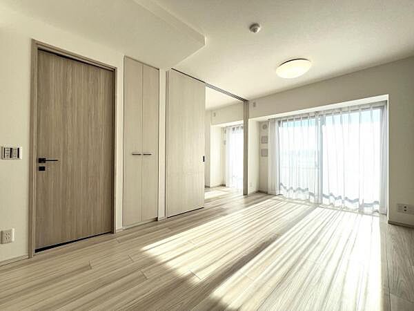 リビングダイニングになります。ご家族そろっての素敵な空間になりそうですね。