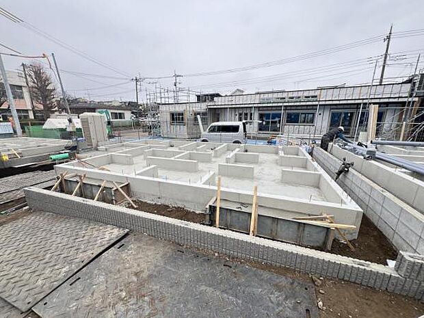 一生懸命建築中です。完成が楽しみですね。