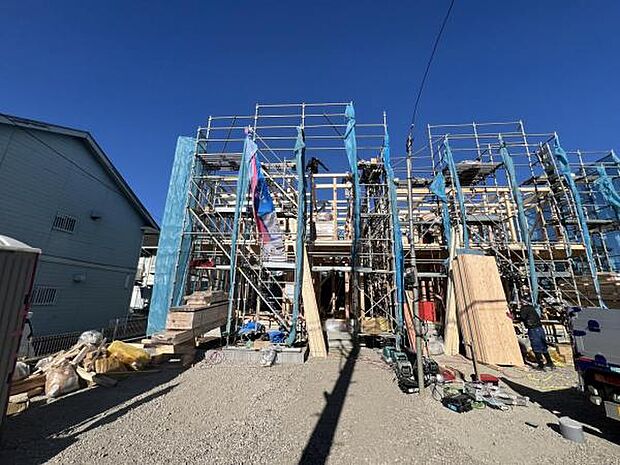 一生懸命建築中です。完成が楽しみですね。