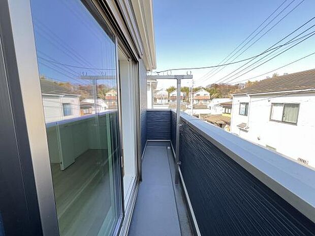 お洗濯ものを気持ち良く太陽の光で干せるのが嬉しいですね。