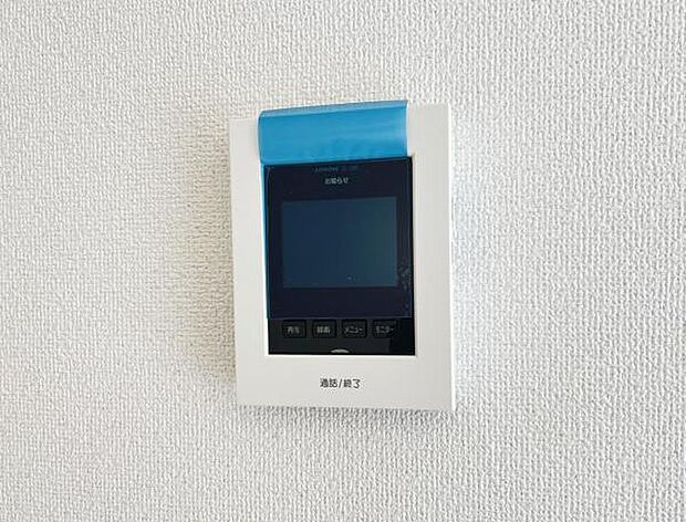 訪問者を確認できるTVモニター付きインターフォンです。