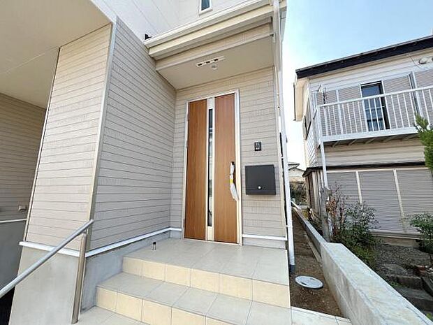 いつも気持ちよくご家族を迎えられる玄関です。