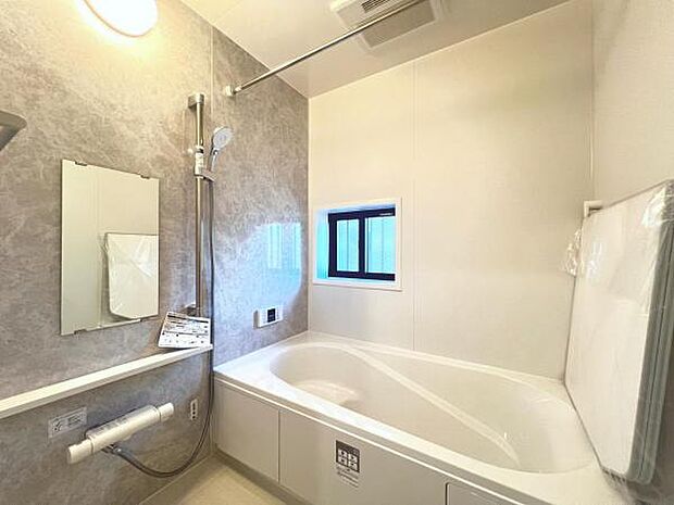 お風呂でほっとひといき。1日の疲れを癒しましょう。