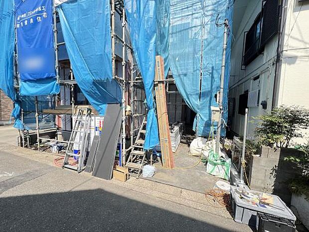 駐車場ももちろん完備しておりますのでお車所有の方にも心強いです。