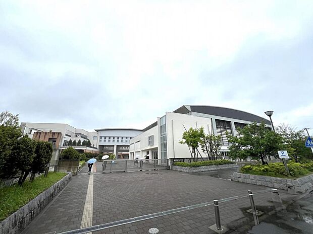 藤沢市立六会中学校まで約1600m(徒歩20分)