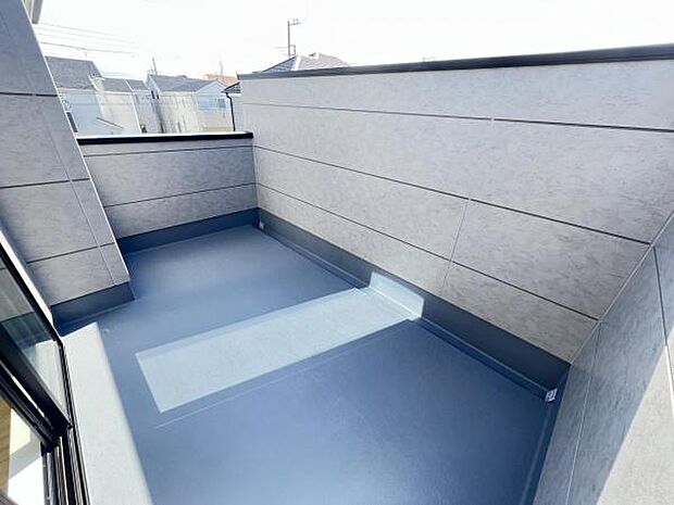 お洗濯ものを気持ち良く太陽の光で干せるのが嬉しいですね。