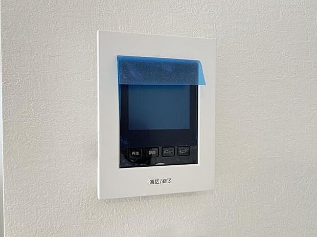 訪問者を確認できるTVモニター付きインターフォンです。