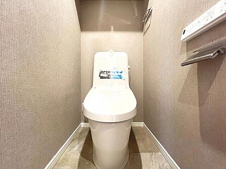 ほっと安らげるトイレ空間です。