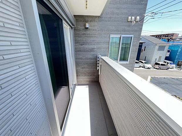 お洗濯ものを気持ち良く太陽の光で干せるのが嬉しいですね。