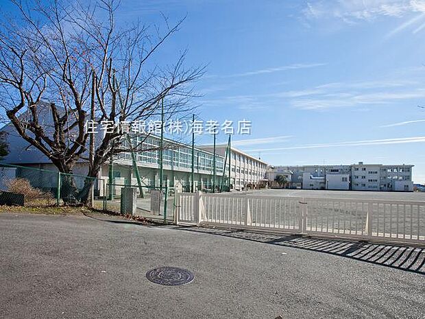 綾瀬市立天台小学校まで約270m(徒歩4分)