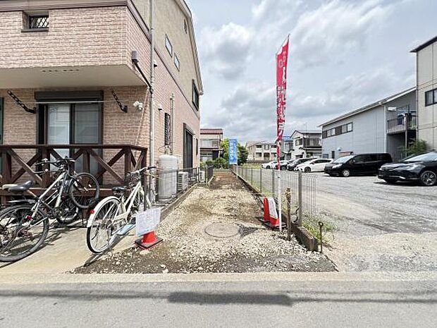 駐車場ももちろん完備しておりますのでお車所有の方にも心強いです。