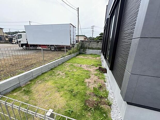 ガーデニングや家庭菜園で緑の潤い溢れる暮らしをお楽しみいただきます。
