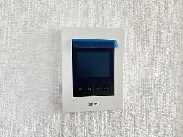訪問者を確認できるTVモニター付きインターフォンです。