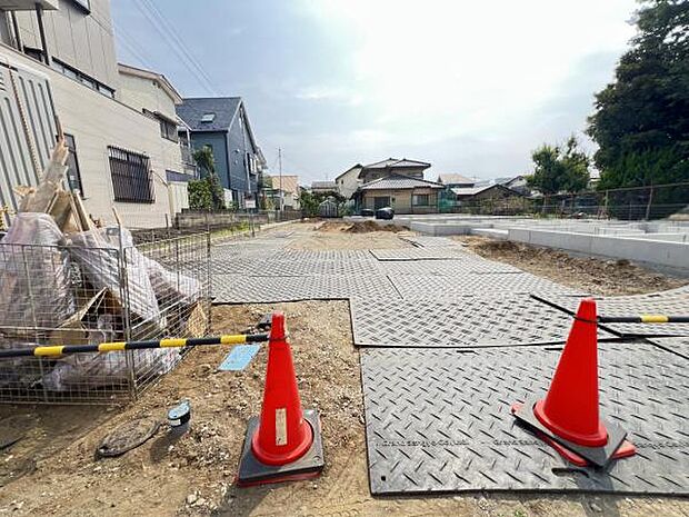 駐車場ももちろん完備しておりますのでお車所有の方にも心強いです。