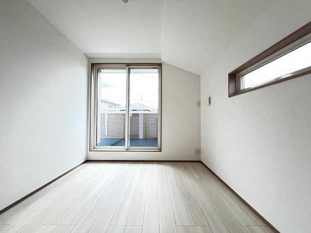 子供部屋にもちょうど良い大きさのお部屋です。