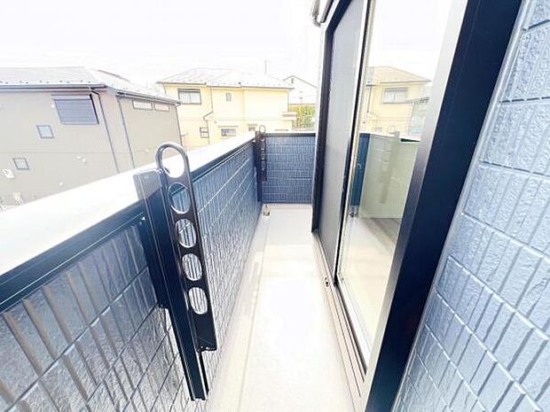 お洗濯ものを気持ち良く太陽の光で干せるのが嬉しいですね。