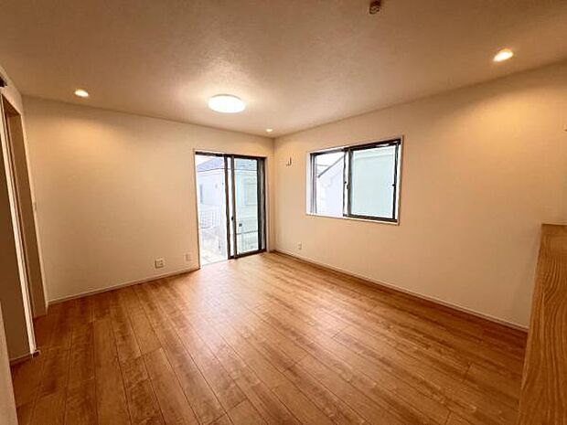 リビングダイニングになります。ご家族そろっての素敵な空間になりそうですね。