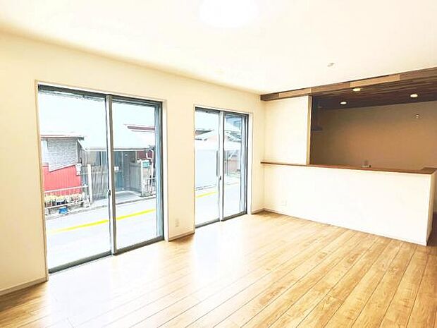 家族団らんの場所としてゆったりと居心地の良いリビングです。