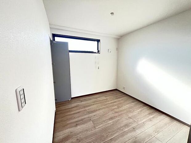 子供部屋にもちょうど良い大きさのお部屋です。