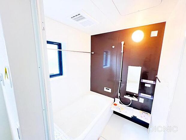 お風呂でほっとひといき。1日の疲れを癒しましょう。