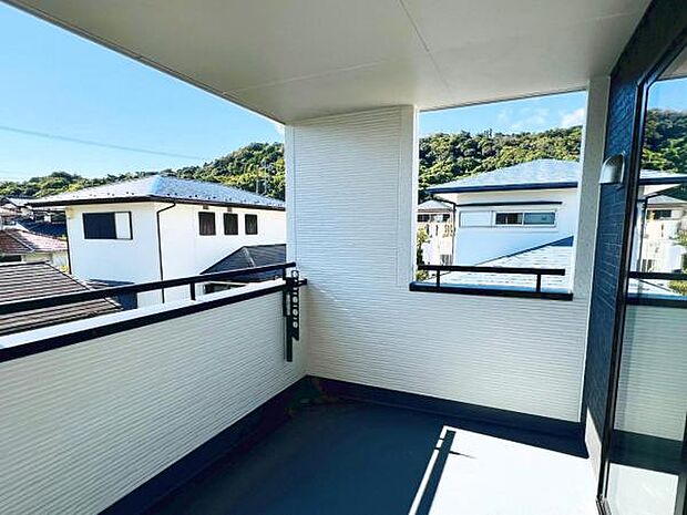 お洗濯ものを気持ち良く太陽の光で干せるのが嬉しいですね。