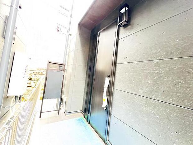 いつも気持ちよくご家族を迎えられる玄関です。