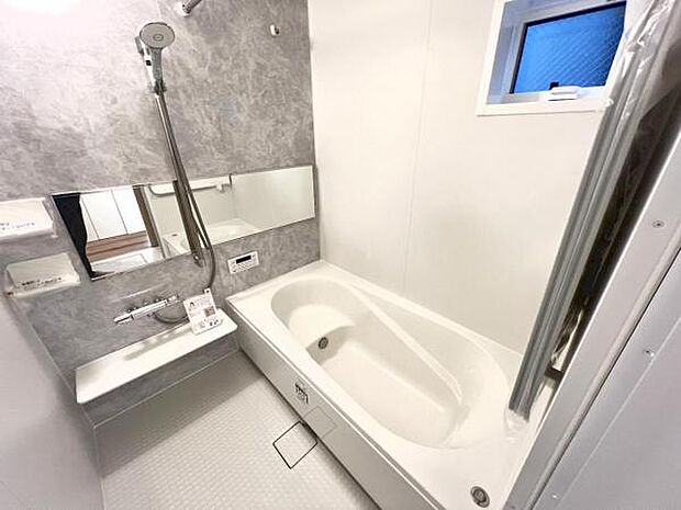 お風呂でほっとひといき。1日の疲れを癒しましょう。