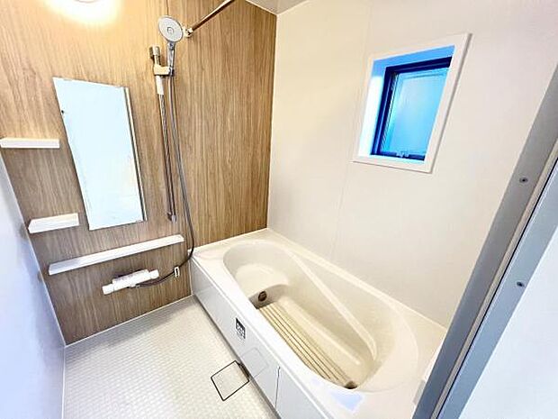 お風呂でほっとひといき。1日の疲れを癒しましょう。