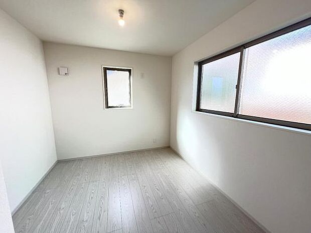 子供部屋にもちょうど良い大きさのお部屋です。