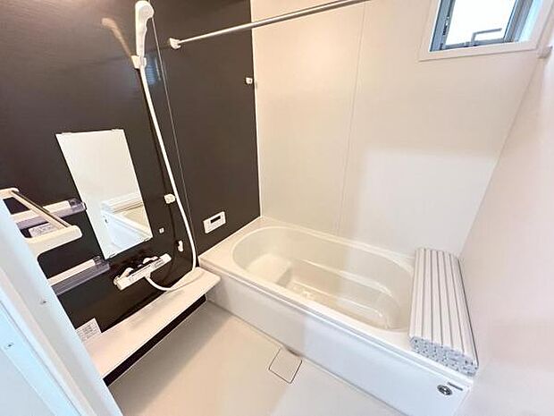 お風呂でほっとひといき。1日の疲れを癒しましょう。