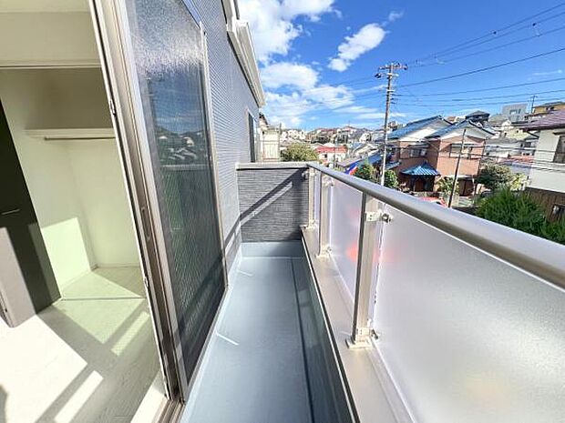 お洗濯ものを気持ち良く太陽の光で干せるのが嬉しいですね。