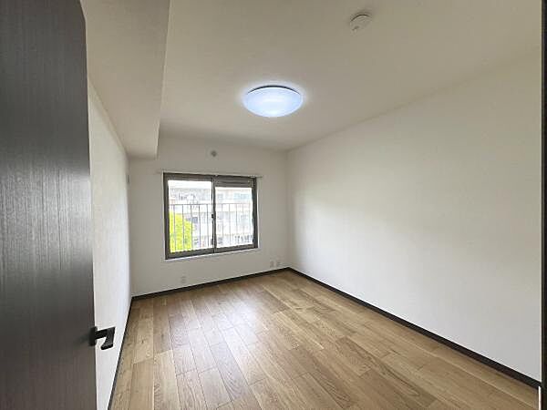 子供部屋にもちょうど良い大きさのお部屋です。