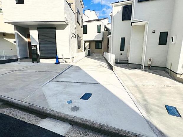 駐車場ももちろん完備しておりますのでお車所有の方にも心強いです。