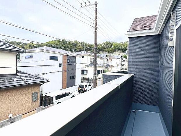 お洗濯ものを気持ち良く太陽の光で干せるのが嬉しいですね。