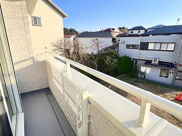 お洗濯ものを気持ち良く太陽の光で干せるのが嬉しいですね。