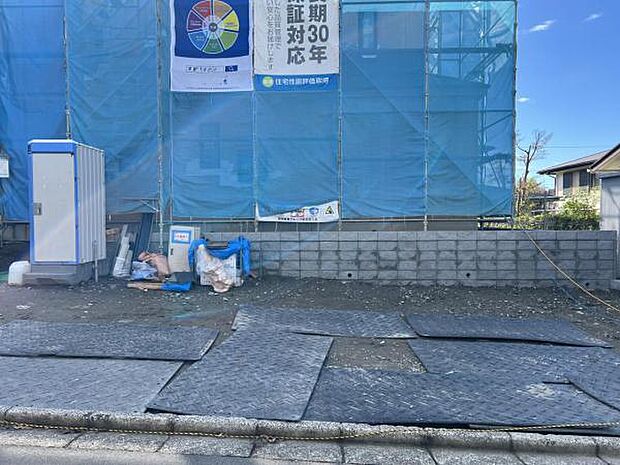 駐車場ももちろん完備しておりますのでお車所有の方にも心強いです。