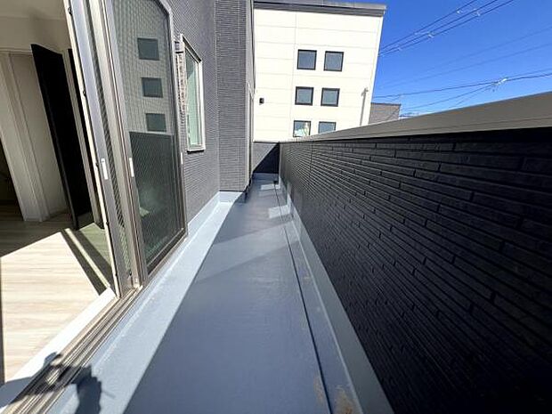 お洗濯ものを気持ち良く太陽の光で干せるのが嬉しいですね。