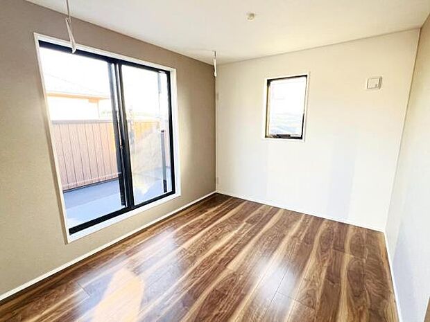 子供部屋にもちょうど良い大きさのお部屋です。