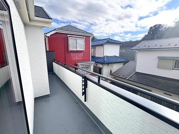 お洗濯ものを気持ち良く太陽の光で干せるのが嬉しいですね。